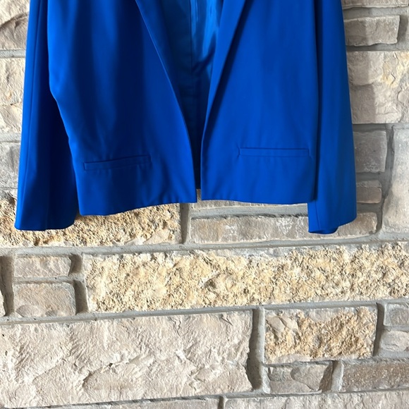 Vince Camuto Royal Blue Crop Jacket Size 8 - Picture 4 of 12